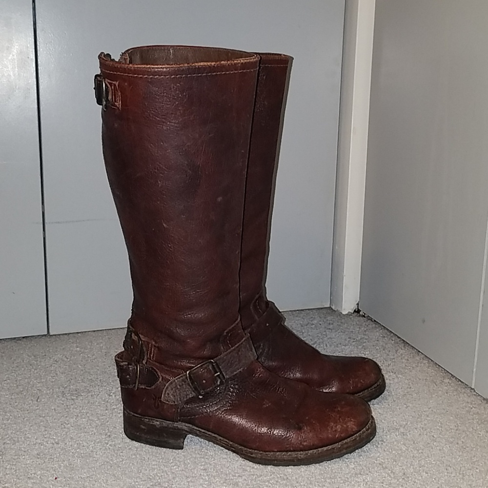 Frye Veronica Back Zip Boot 8.5 - image 1